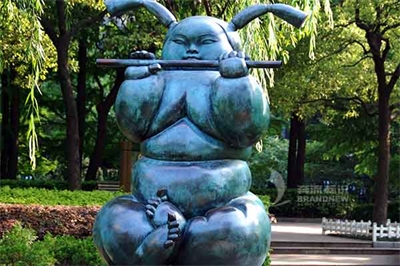 玻璃鋼人物雕塑特點(diǎn) 玻璃鋼人物雕塑特點(diǎn)